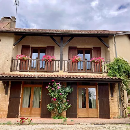 Maison Traditionnelle Au Coeur D'une Ferme Besse (Dordogne)